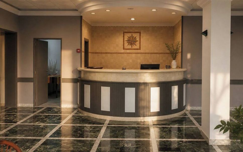Front desk Photo