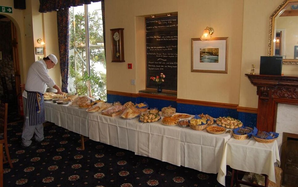 Buffet Photo