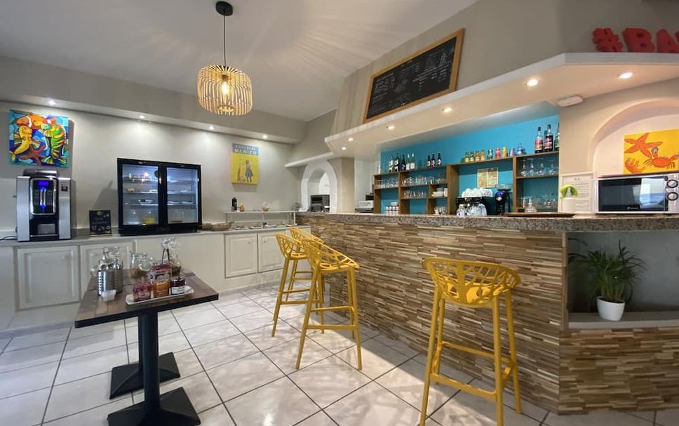 Bar Photo