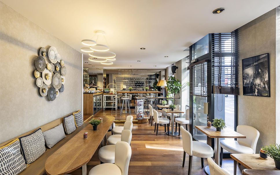 Restaurant Photo