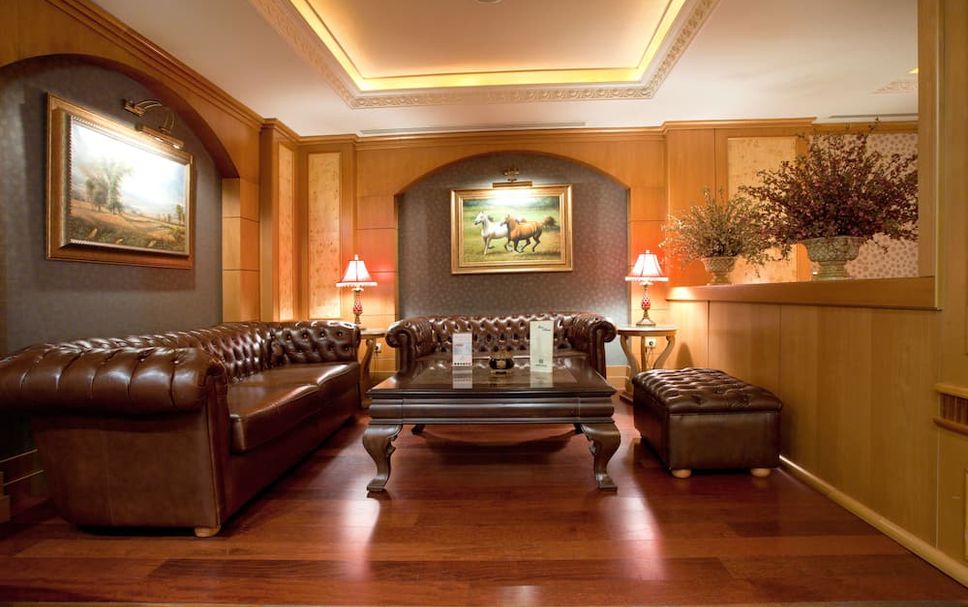 Lounge Photo