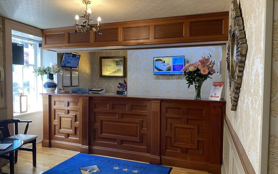 Front desk Photo