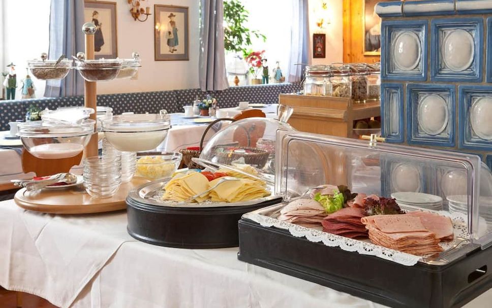 Buffet Photo
