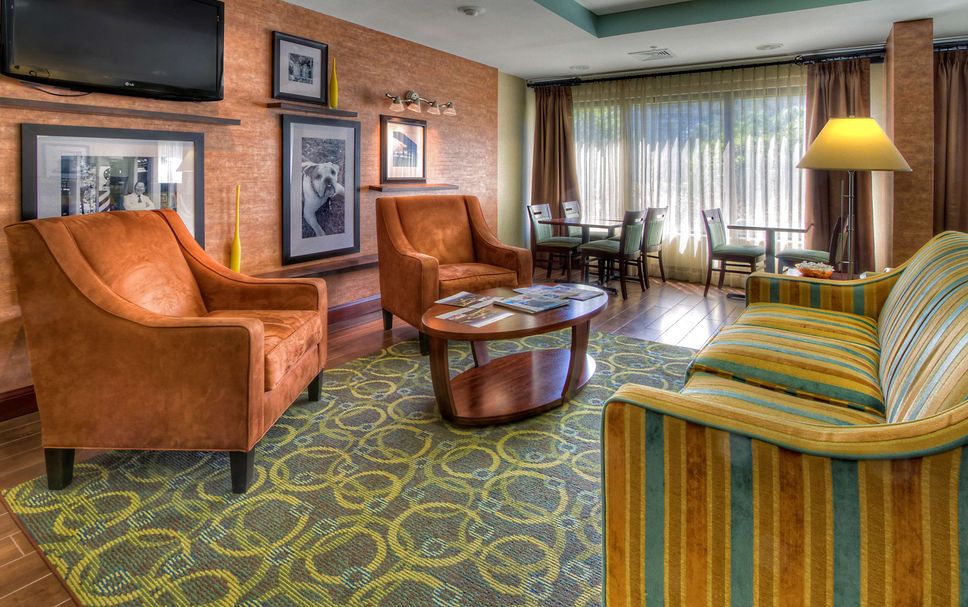 Lounge Photo