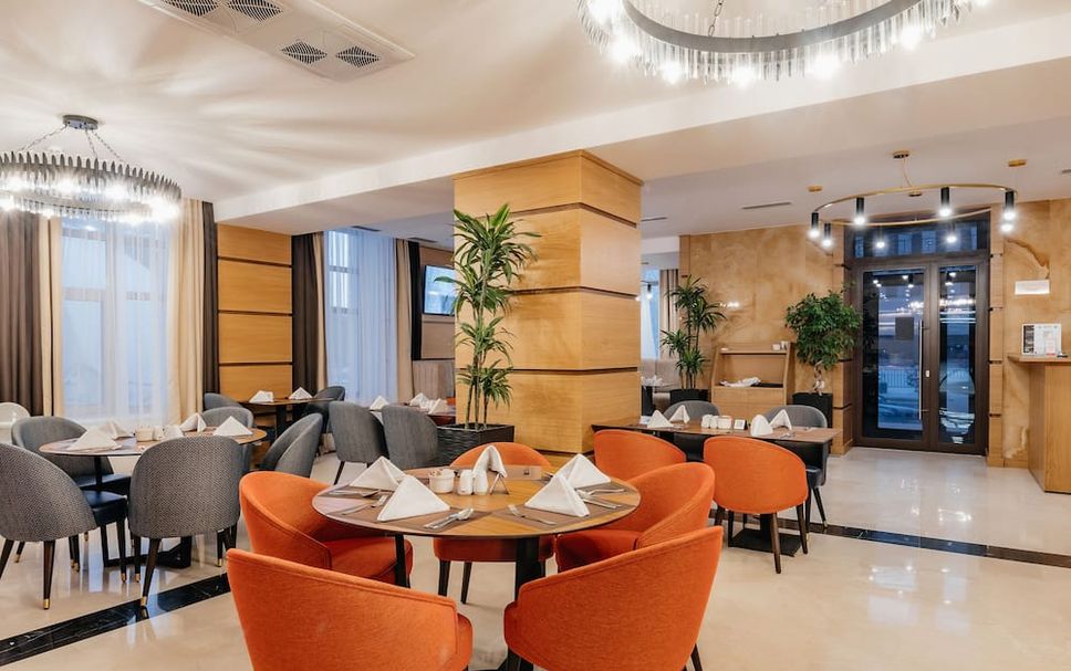 Restaurant Photo