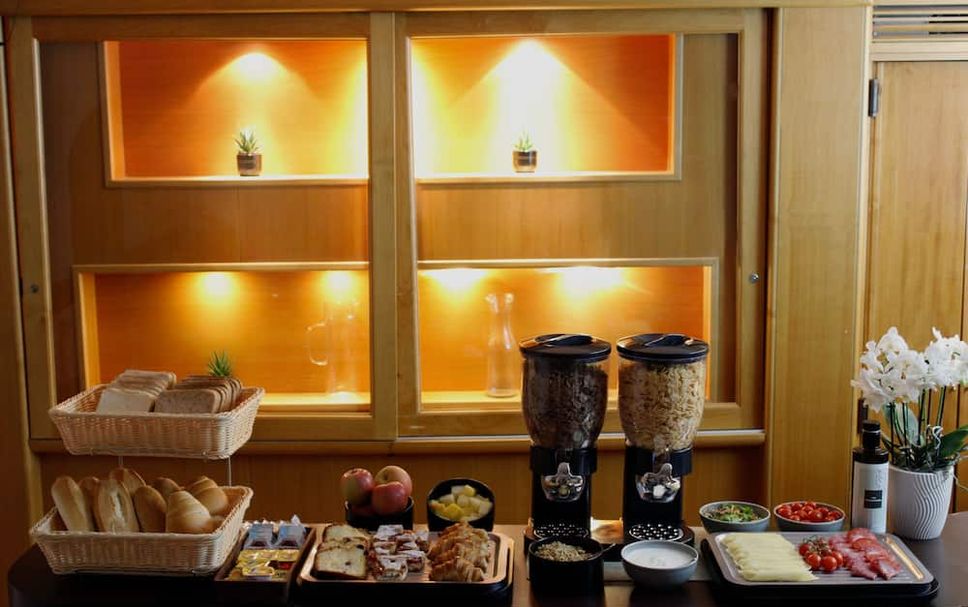 Buffet Photo