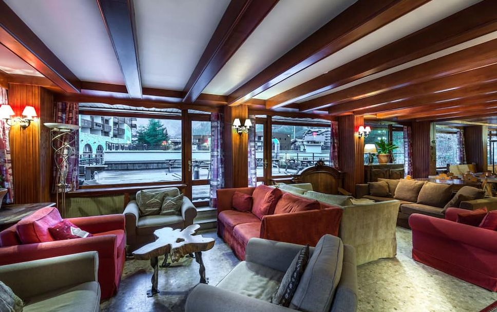 Lounge Photo