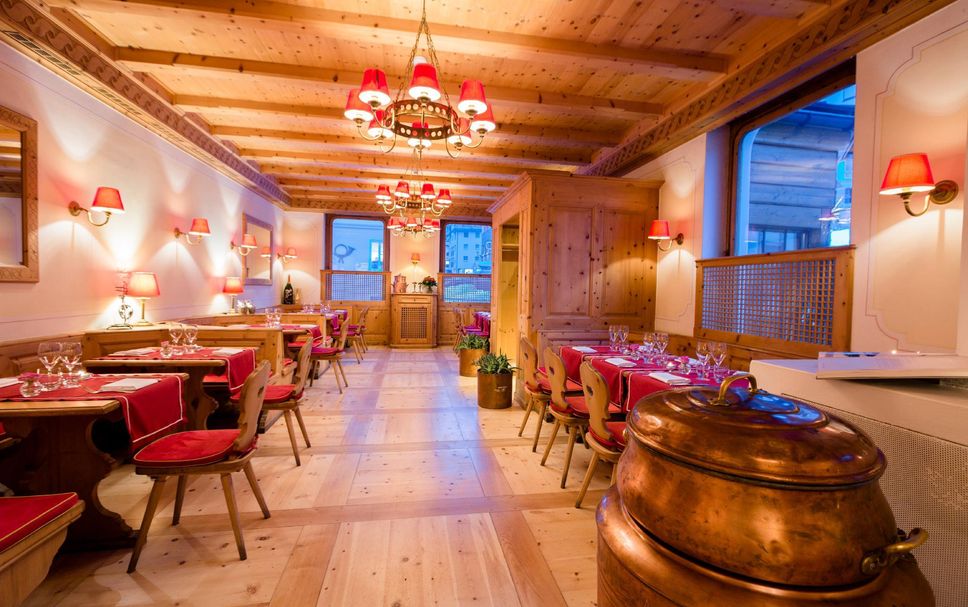 Restaurant Photo