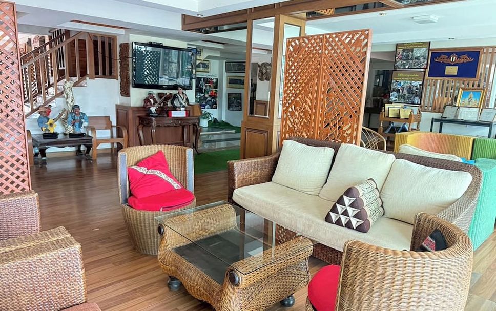 Lounge Photo