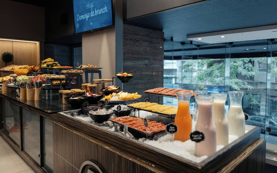 Buffet Photo