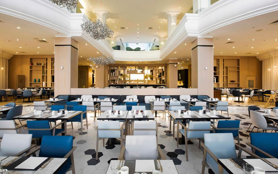 Restaurant Photo
